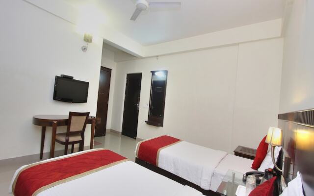 OYO 435 Hotel Amshi International