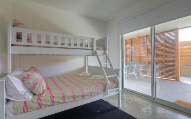 Villa Moyne - located in a quiet cul de sac and designed for beach families