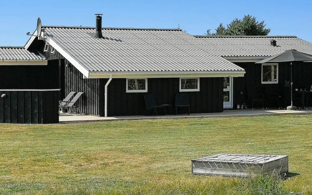 9 Person Holiday Home in Lokken-by Traum