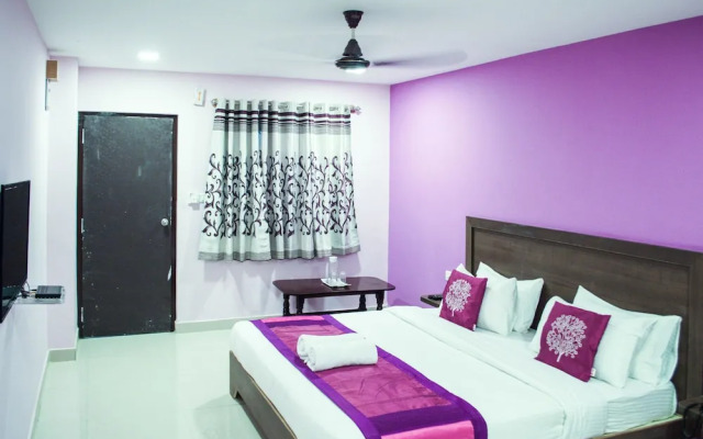 Sri Sai Suites by OYO Rooms