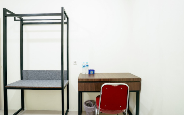 Bobo Inn – Guest Rooms – Singkawang