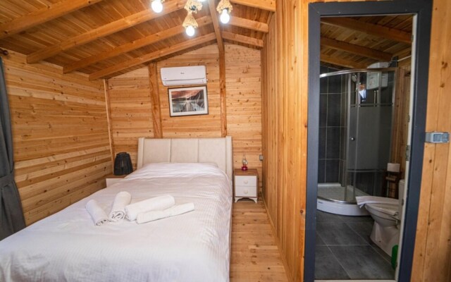 Luxurious Bungalow w Pool and Jacuzzi in Fethiye