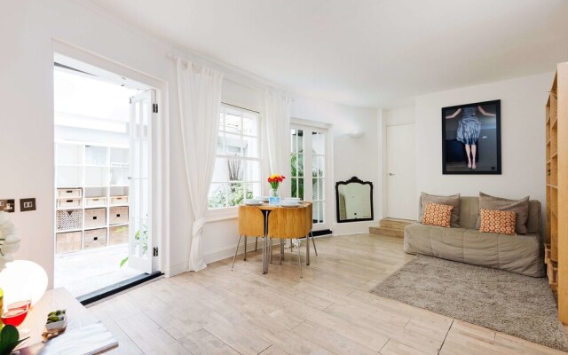 The Gloucester Terrace Abode - EFG