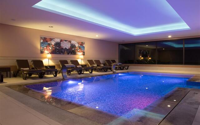 Отель Vila Gale Collection Palacio dos Arcos