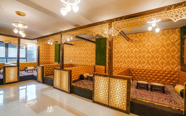 Fabhotel Grand Broholic