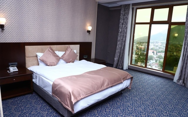 Ruma Qala Hotel