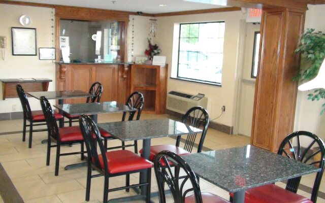 Motel 6 Oklahoma City, OK - Frontier City