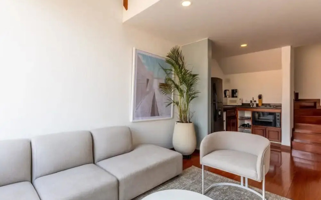 w Unique 1BR Duplex in Parque 93
