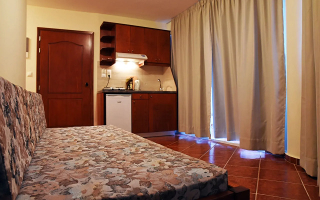 Iolkos Hotel Apartments