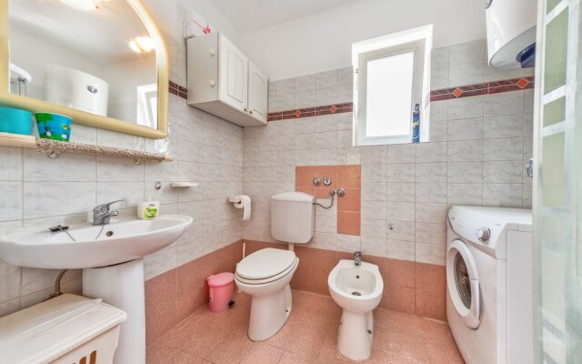 Holiday House for Four Persons With two Bedrooms