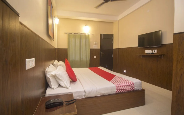 OYO 14512 Sambhunath Guest House
