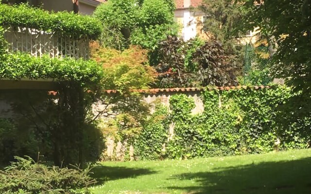 City Center Residence Apartment