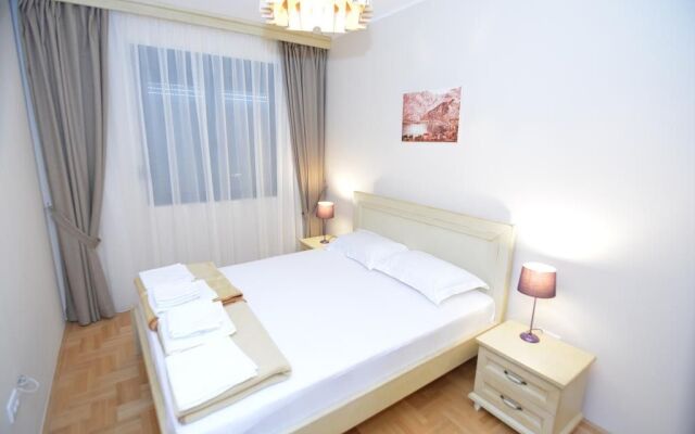 Orange Dream Apartment