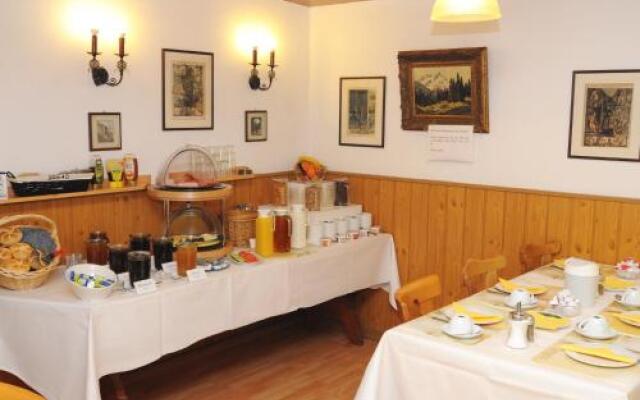 Waldhotel Unterbach
