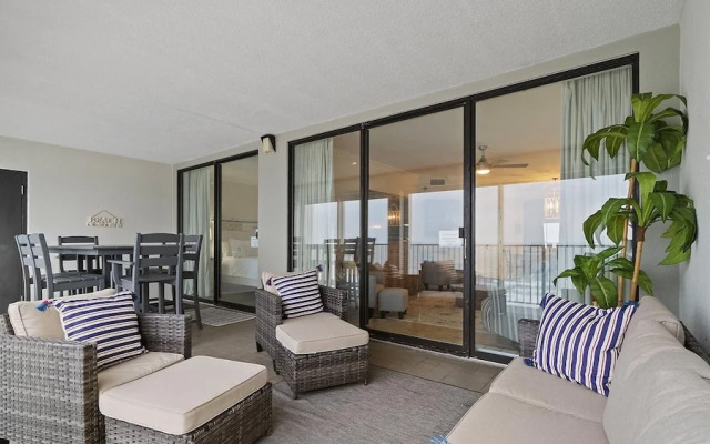 Pelican Pointe #1003