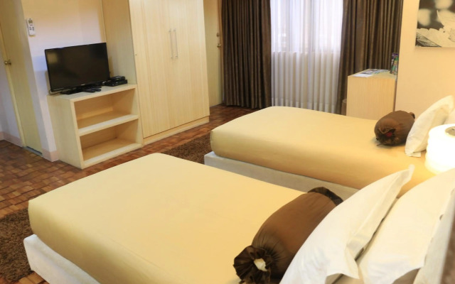 Prince Plaza II Hotel