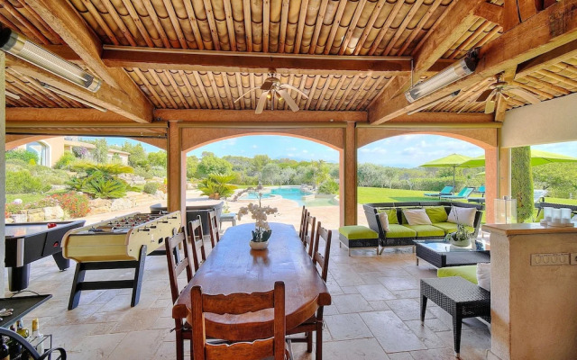 HAVRE DE PAIX" 5 étoiles Prestige jacuzzi, hammam, sauna, PISCINE chauffée Mougins Cannes Grasse