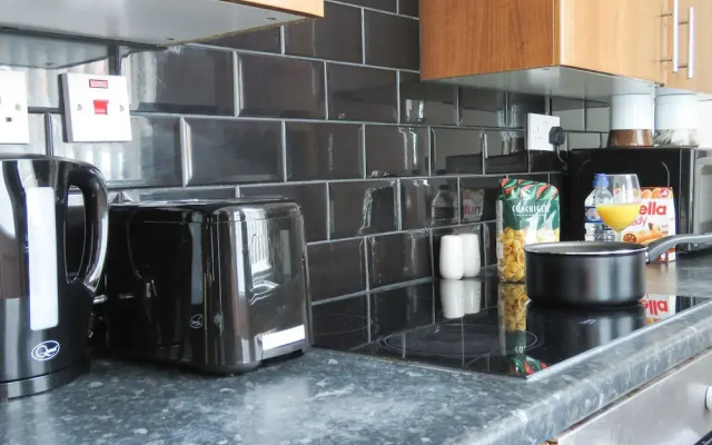 Tudors eSuites Three Bedroom House