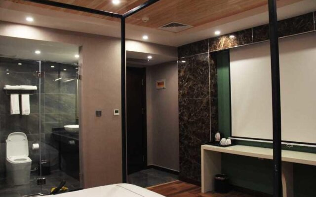 Cedar Wood Hotel Chengde