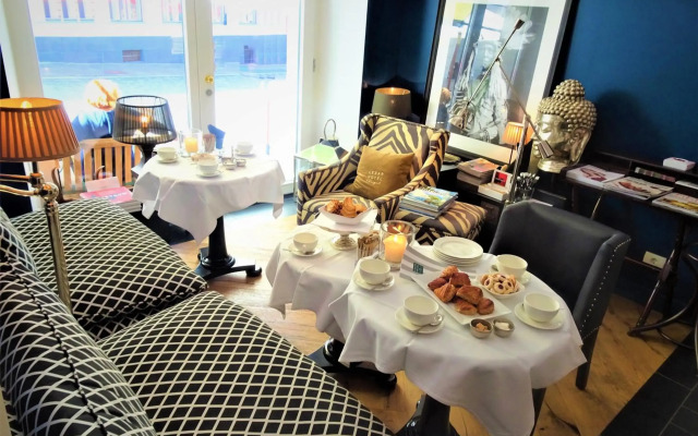 Lesar Hotel Angel