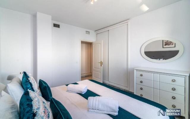 Puerto Banús Finest 2-BDRM apt - 50 metres to Beach