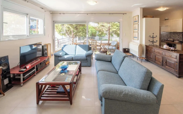 Seaside Retreat in Diminio