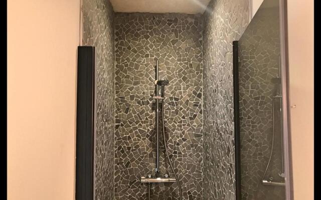 trendy house 5min from shoppingstreets