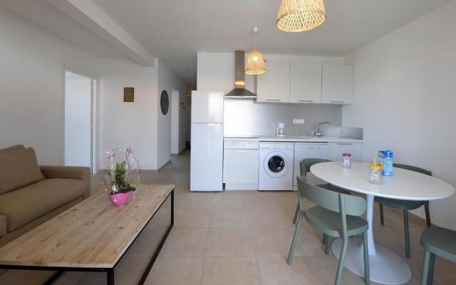 Residence Marina di Bravone - appartement 8 personnes RDC N5-6