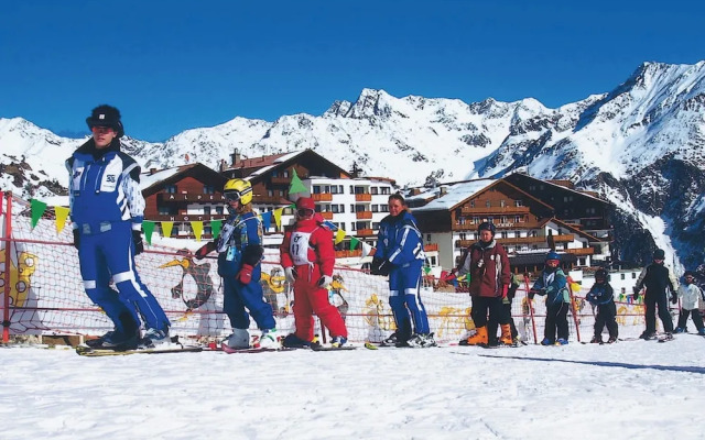 Quaint Apartment in Umhausen near Ski Area