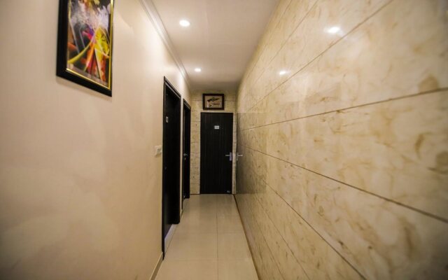 Uphill Courtyard by OYO Rooms