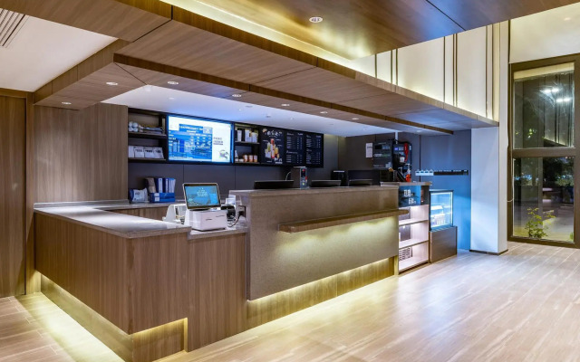 HanTing Hotel (Wuhan Wuchang Railway Station Qiyimen)