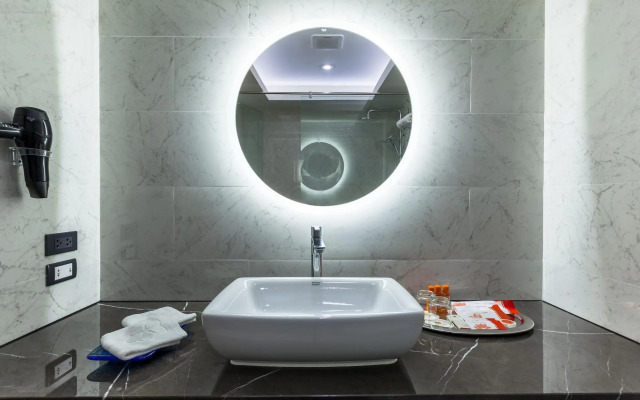 Rembrandt Hotel & Residences
