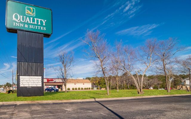 Quality Inn & Suites Santee