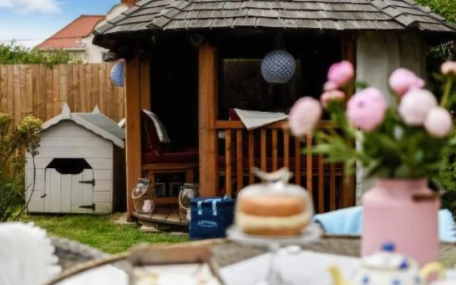 Danes House - BB