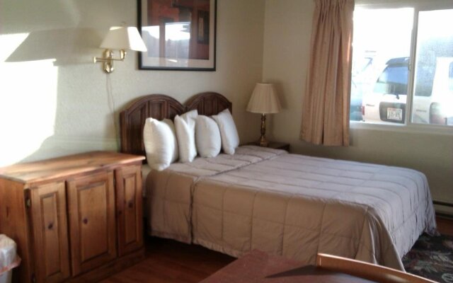 Fir Grove Motel