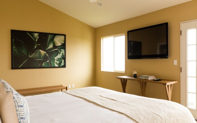 Sea Star by AvantStay | Gold Medal Olympian's Malibu Estate | Pool, Spa & Views