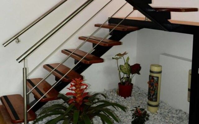 Armoni Hotel Boutique