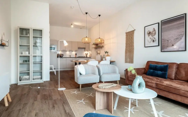 Beautiful Apartment With Harbour Views