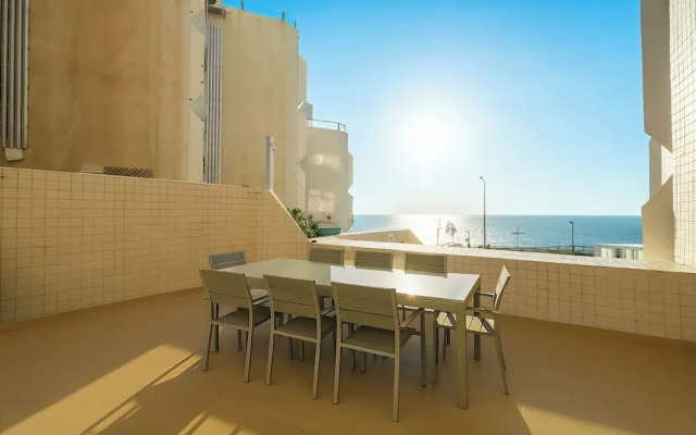 Netanya Beach Pool Studio by Sea N' Rent