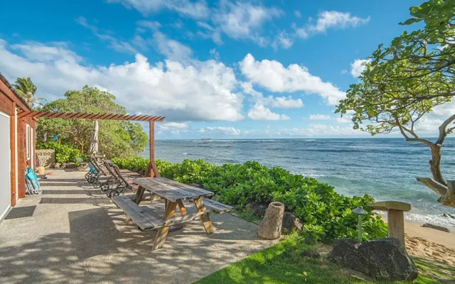 Tiki Moon Villas