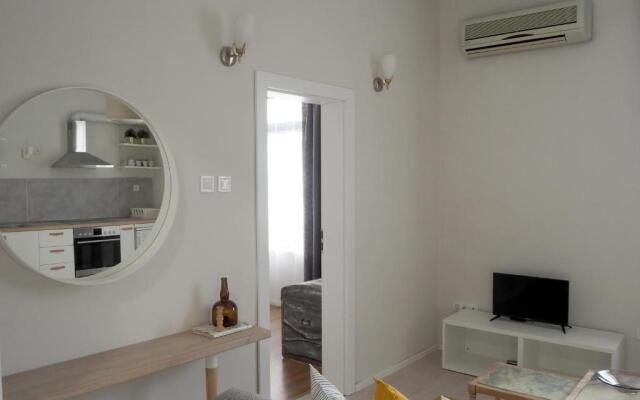 Caché ✦ Bright One-Bedroom Apartment in Sofia