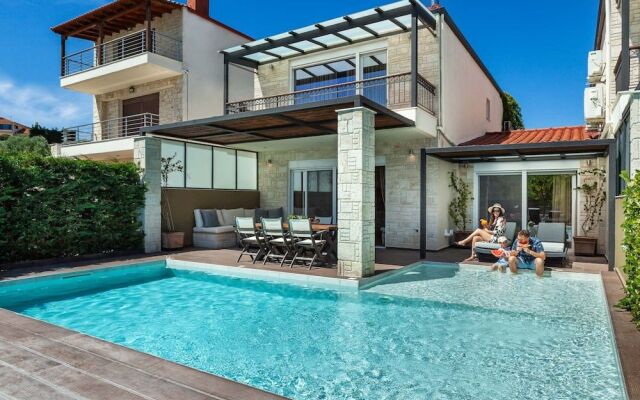 Sunny Villas Exclusive