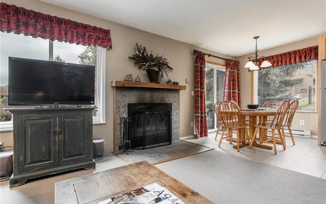 Seasons Four by Snowmass Vacations