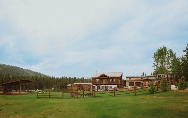 Tonglen Lake Lodge
