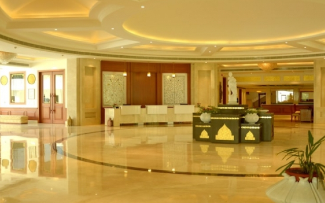 Royal Chandela