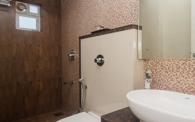 Capital O 16664 Hotel Vatika