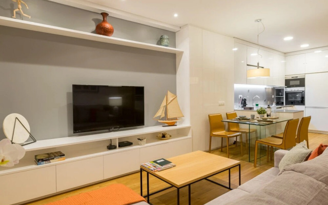 Merc Porto Cedofeita Place