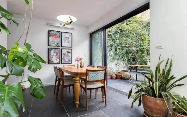 Colville Terrace IV by Onefinestay
