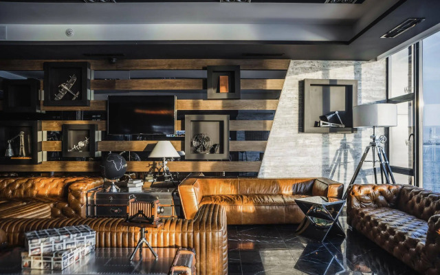 M1 Club Hotel