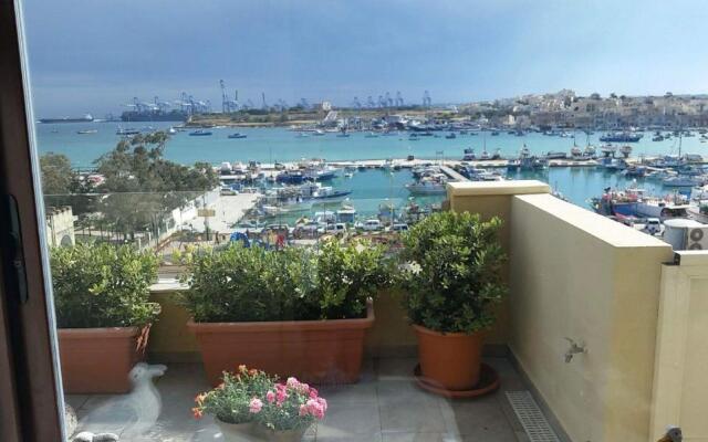 Seagull Penthouse Marsaxlokk